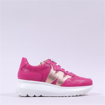 Wonders Ultrafly Bungee Wedge Trainer - Fuchsia Leather